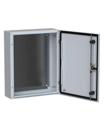 ЩМП-50.40.15 УХЛ1 IP66 500x400x150 TITAN 5 (TI5-10-N-050-040-015-66). Шкаф металлический с монтажной платой. IEK в Ульяновске