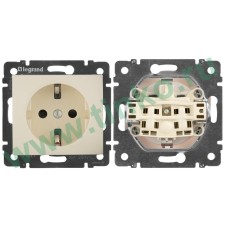 Розетка Valena 2К+3 с защитными шторками, на винтах 16А 250В, слоновая кость (774321). Розетка. LegranD
